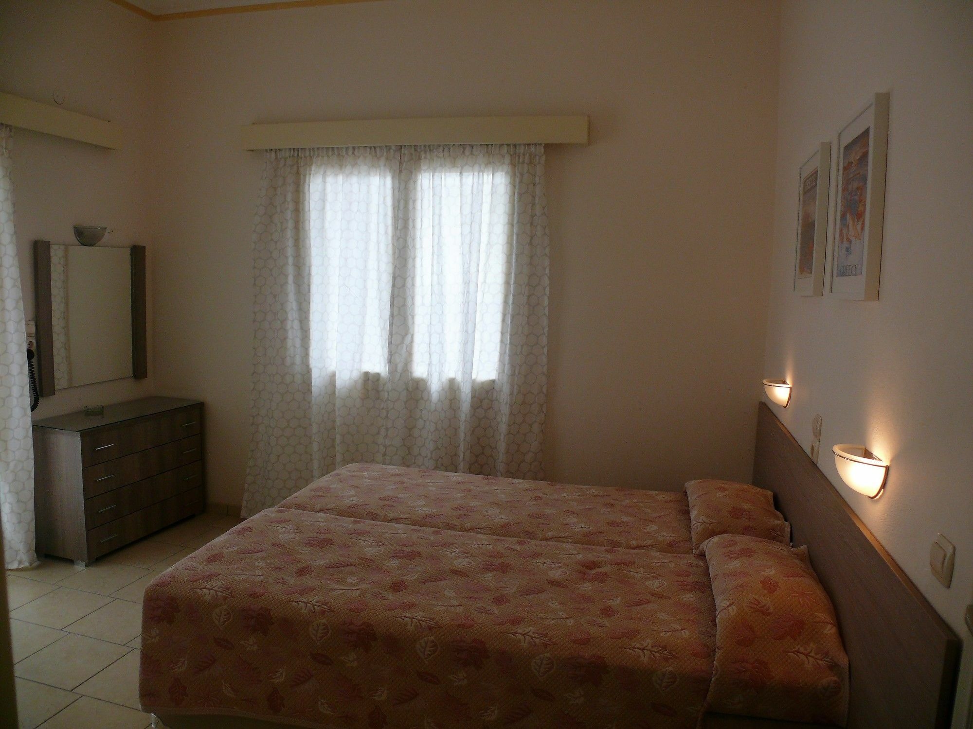 Hotel Karyatides Agia Marina (Aegina) Exterior foto