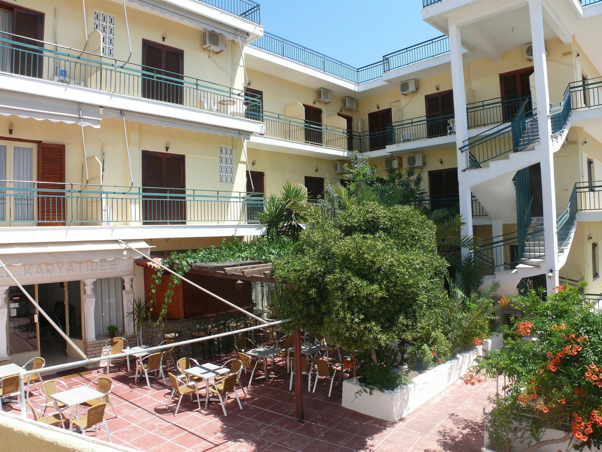 Hotel Karyatides Agia Marina (Aegina) Exterior foto